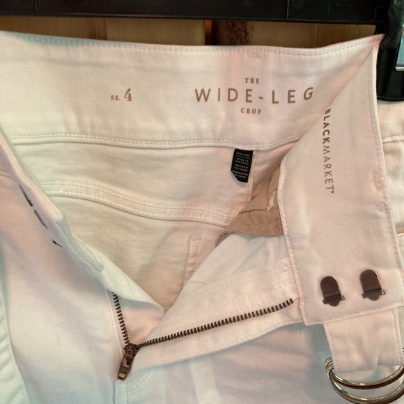LAST CHANCE! White House Black Market White Wide-Leg Jeans - Picture 3 of 9
